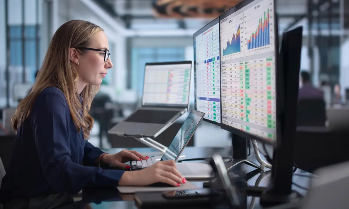Enterprise Knowledge Intelligence System@2x Enterprise Knowledge Intelligence System@2x